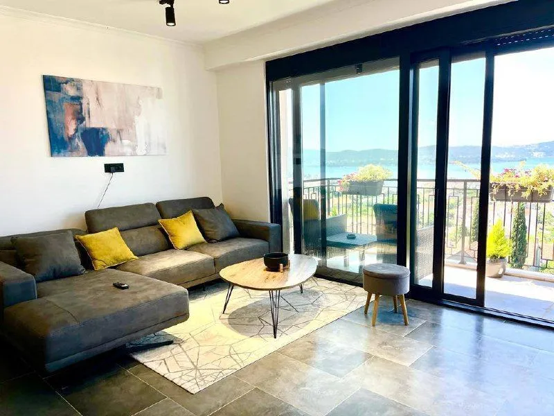 Prodaja, jednosoban stan, 50m², Mažina, Tivat