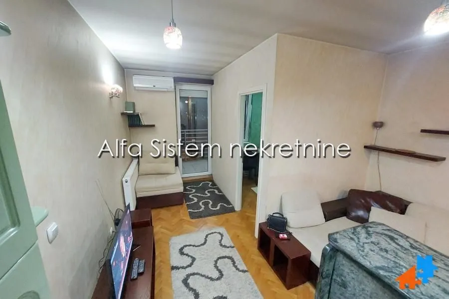 Rent, apartment, 35m², Čubura, Beograd