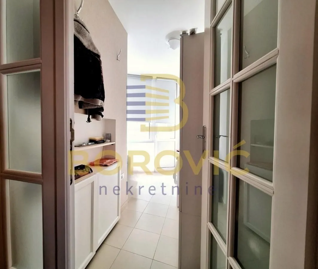 Prodaja, trosoban stan, 90m², Stari Grad, Beograd
