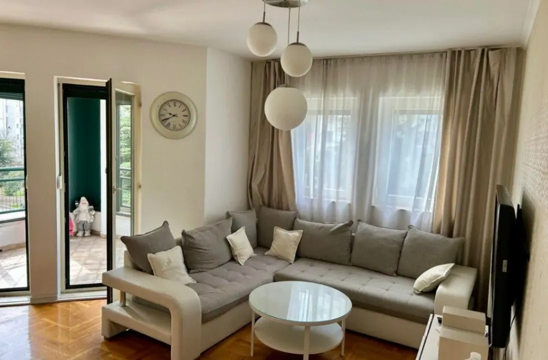 Izdavanje, jednosoban stan, 56m², Preko Morače, Podgorica