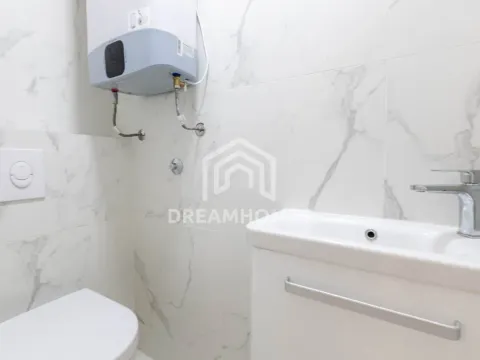 Izdavanje, trosoban stan, 130m², Nova Dalmatinska, Podgorica - image 12