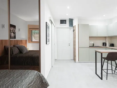 Prodaja, jednosoban stan, 31m², Kotor, Crna Gora - image 4