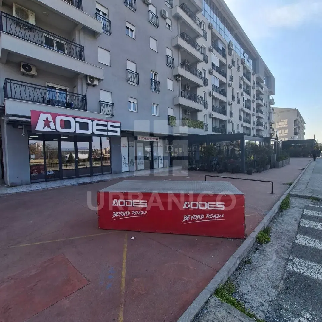 Rent, office space, 80m², Stari Aerodrom, Podgorica