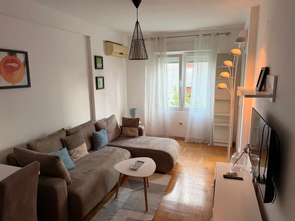 Izdavanje, jednosoban stan, 39m², Preko Morače, Podgorica