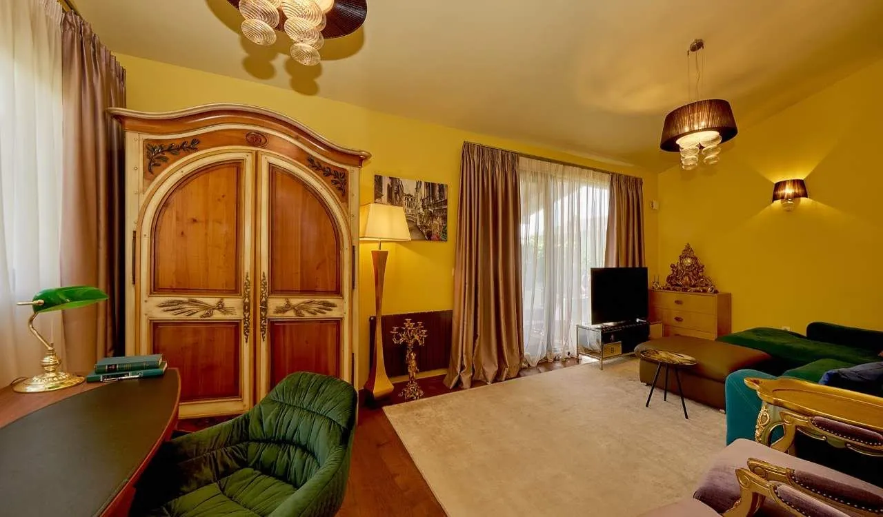 Sale, house, 292m², Podmaine, Budva