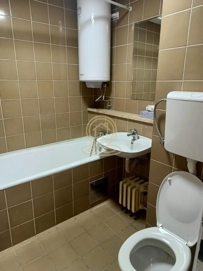 Izdavanje, trosoban stan, 92m², Bulevar Oslobodjenja, Novi Sad Sve Podlokacije