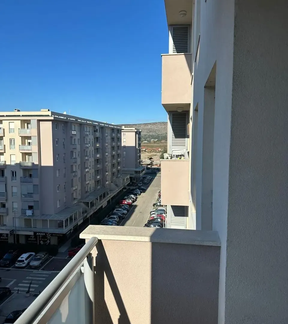 Rent, two bedroom apartment, 64m², City Kvart, Podgorica