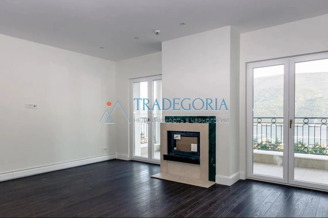 Prodaja, dvosoban stan, 151m², Đenovići, Herceg Novi