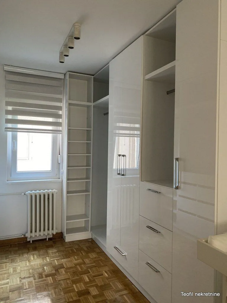 Izdavanje, četvorosoban stan, 87m², Bezanijska Kosa 2, Bežanijska Kosa Sve Podlokacije