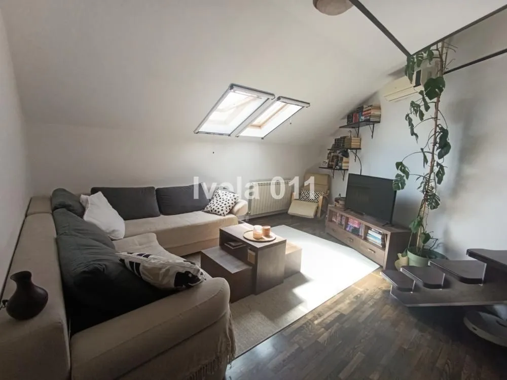 Prodaja, trosoban stan, 70m², Vojvode Vlahovica, Beograd