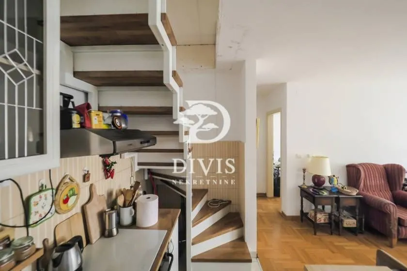 Prodaja, dvosoban stan, 78m², Vojvode Vlahovica, Beograd