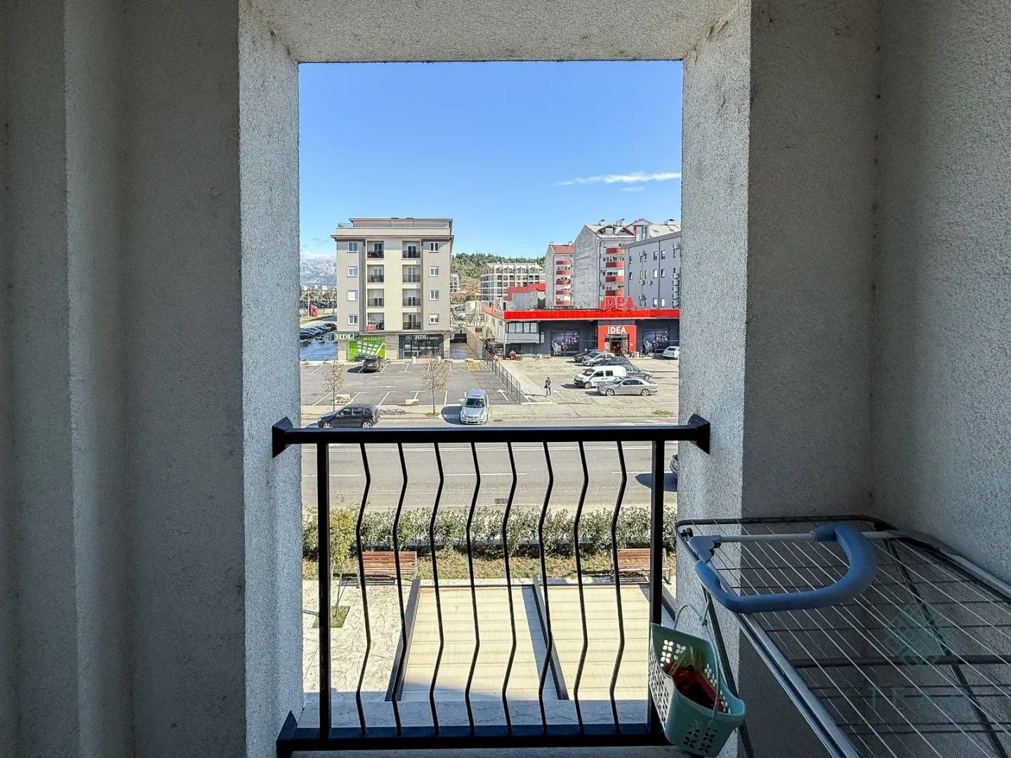 Izdavanje, dvosoban stan, 70m², Zabjelo, Podgorica
