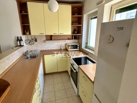 Izdavanje, dvosoban stan, 56m², Momišići, Podgorica - image 4