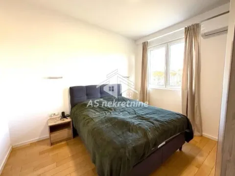 Izdavanje, trosoban stan, 160m², Višnjička Banja, Palilula Sve Podlokacije - image 11