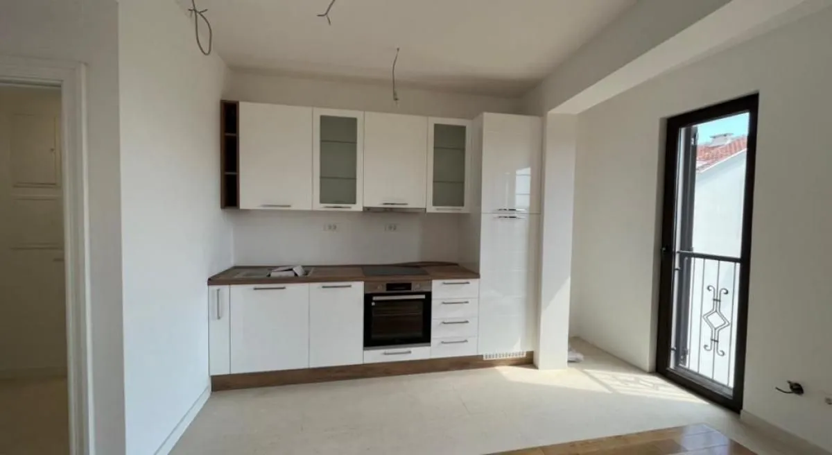 Prodaja, dvosoban stan, 71m², Tivat, Crna Gora