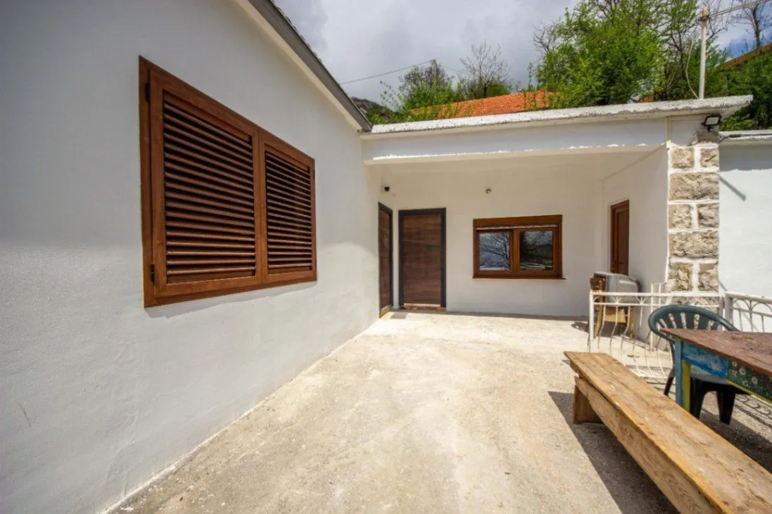 Prodaja, kuća, 75m², Miločani, Nikšić