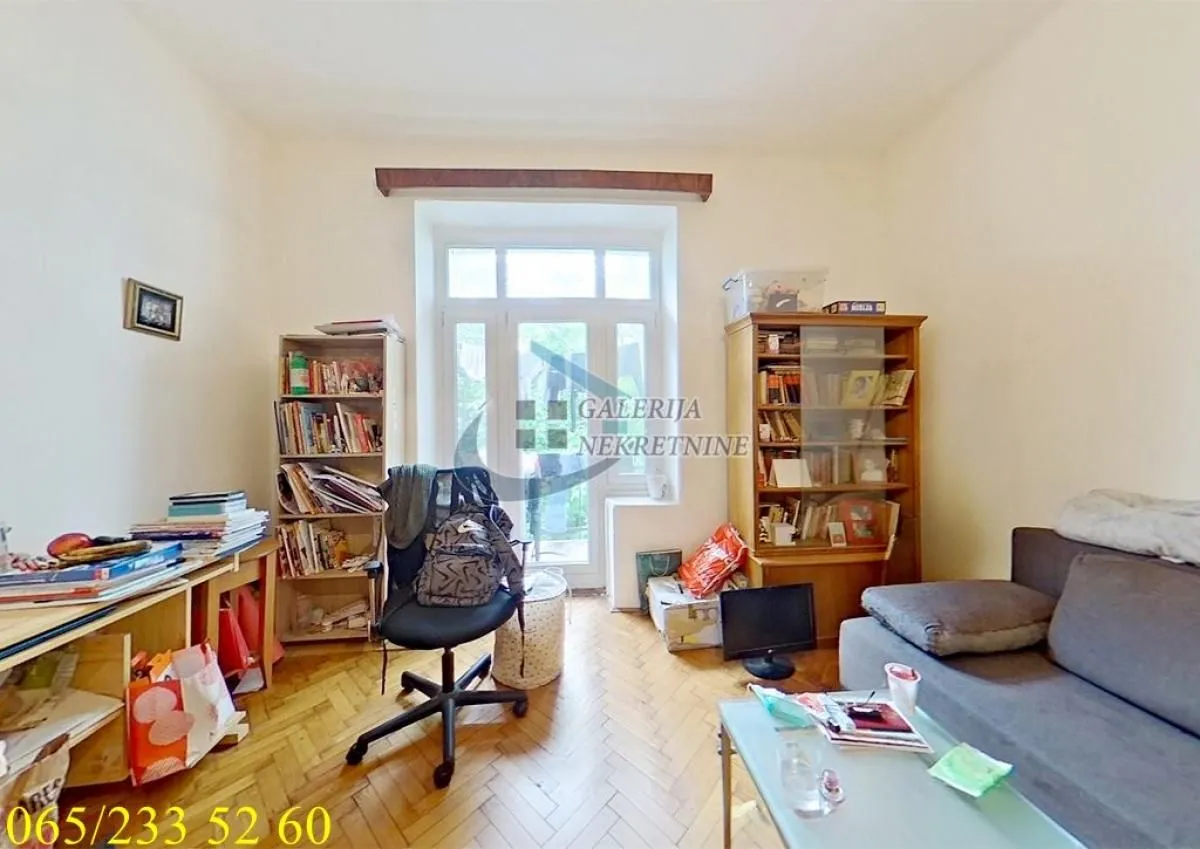 Prodaja, četvorosoban stan, 104m², Stari Grad, Beograd