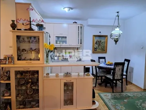 Prodaja, trosoban stan, 76m², Voždovac Sve Podlokacije, Beograd - image 8