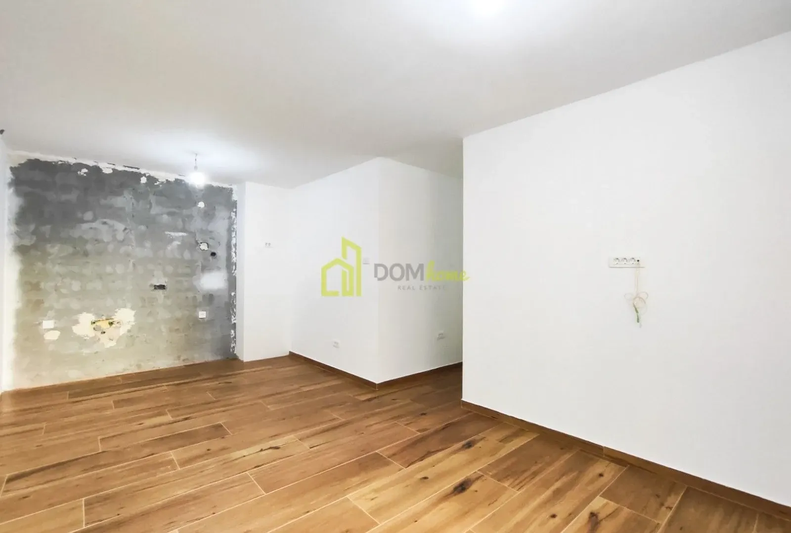 Prodaja, jednosoban stan, 37m², Blok 5, Podgorica