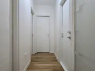 Izdavanje, stan, 93m², Central Point, Podgorica - image 17