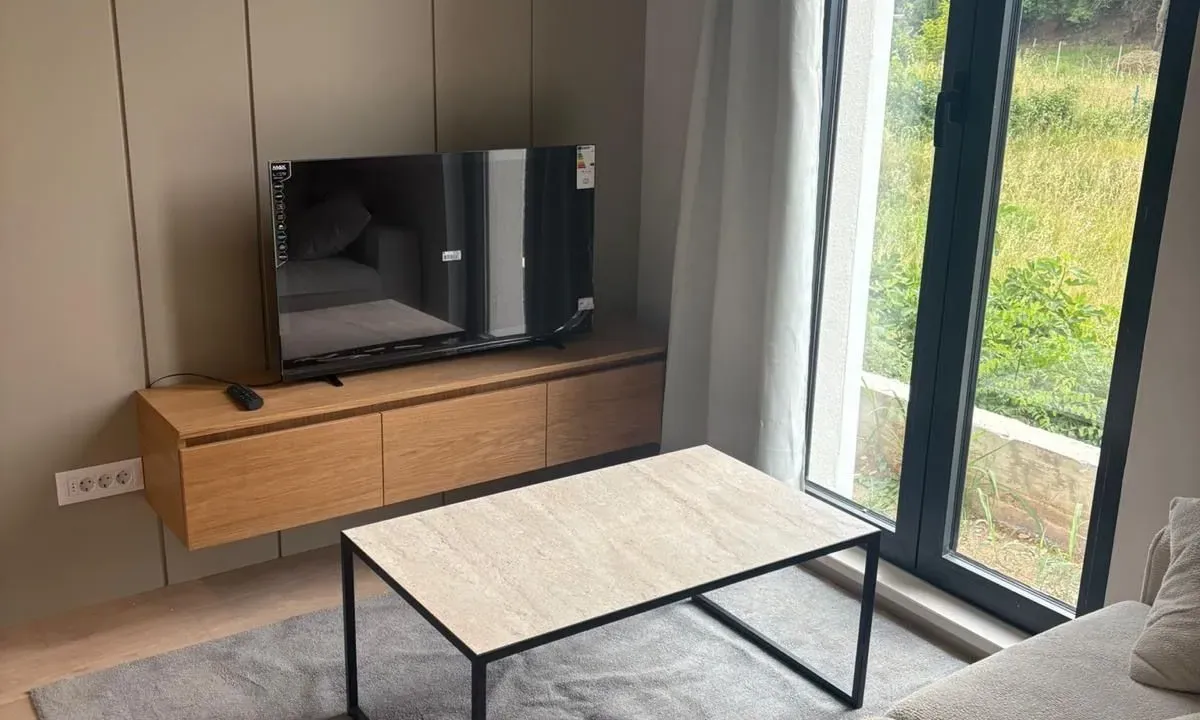Izdavanje, jednosoban stan, 35m², Mrčevac, Tivat