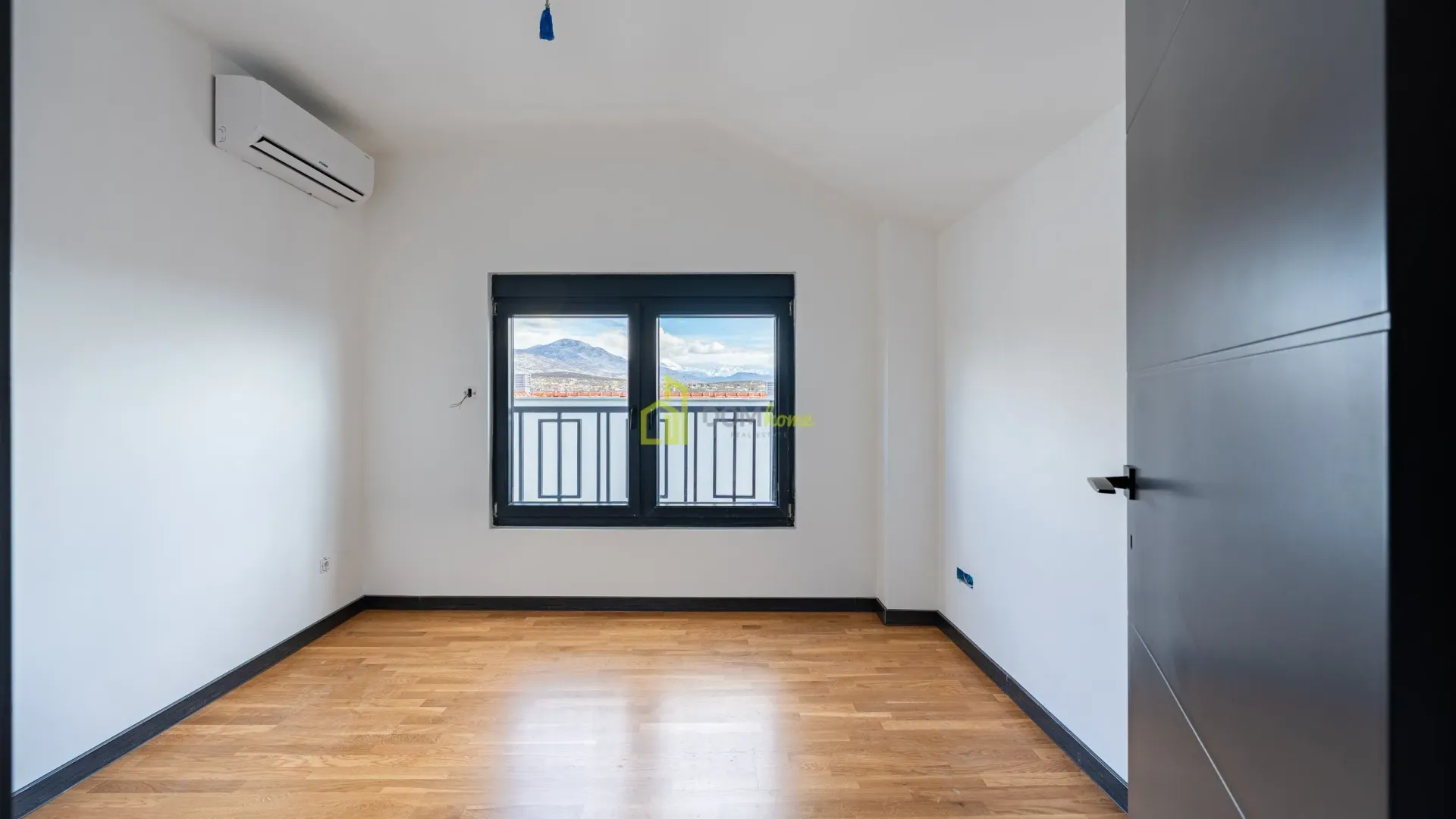 Prodaja, trosoban stan, 122m², Gorica C, Podgorica