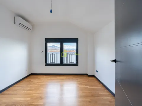 Prodaja, trosoban stan, 102m², Gorica C, Podgorica - image 12