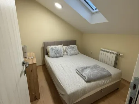 Izdavanje, trosoban stan, 90m², Mali Mokri Lug, Zvezdara Sve Podlokacije - image 5