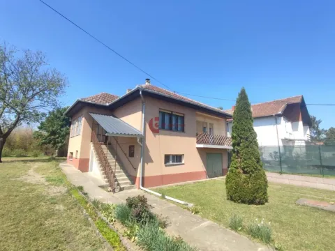 Prodaja, kuća, 190m², Subotica, Srbija