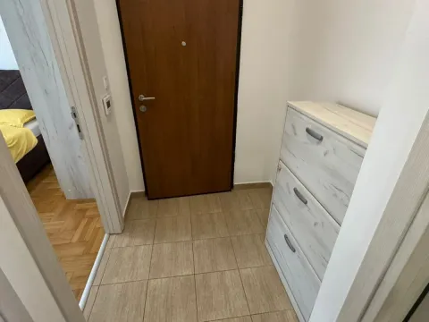 Izdavanje, dvosoban stan, 55m², Velji Vinogradi, Budva - image 6