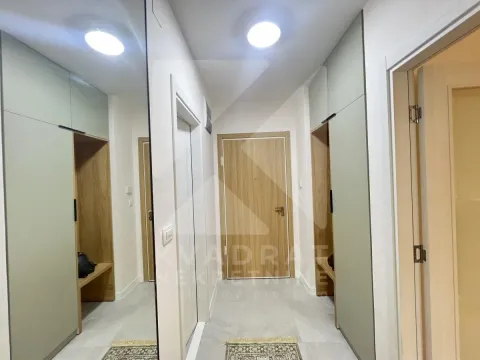 Izdavanje, jednosoban stan, 49m², Central Point, Podgorica - image 9