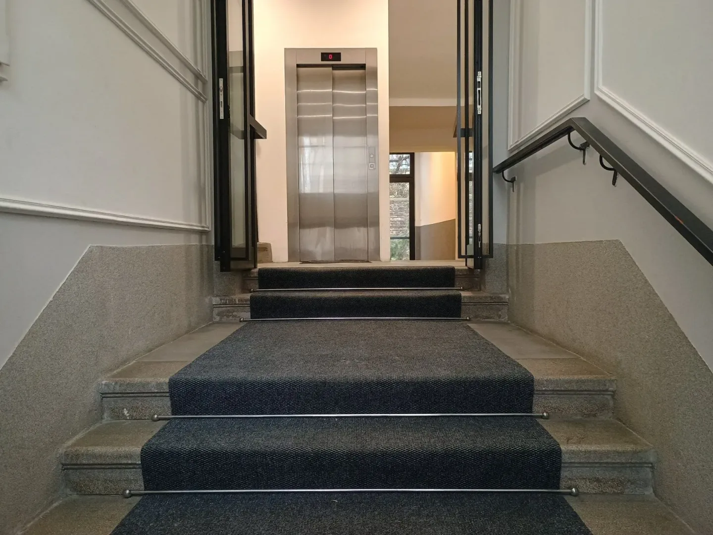 Prodaja, četvorosoban stan, 110m², Stari Grad, Beograd
