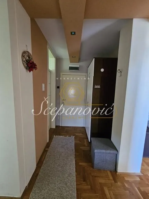 Prodaja, stan, 39m², Šarengrad, Novi Sad Sve Podlokacije