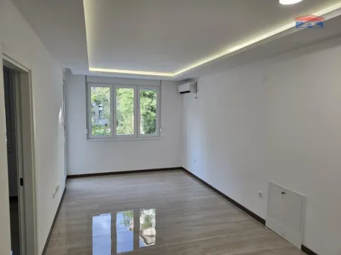 Izdavanje, dvosoban stan, 58m², Železnička Stanica, Novi Sad Sve Podlokacije - image 6