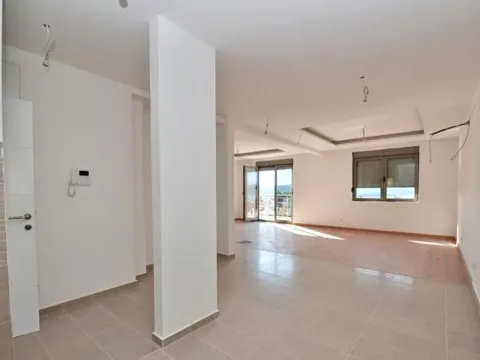 Prodaja, stan, 44m², Tivat, Crna Gora - image 17