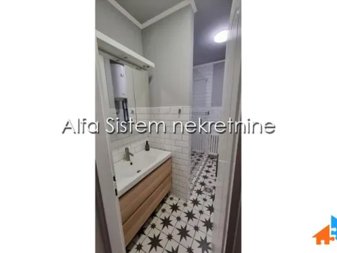 Rent, four bedroom apartment, 130m², Savski Venac, Beograd - image 12