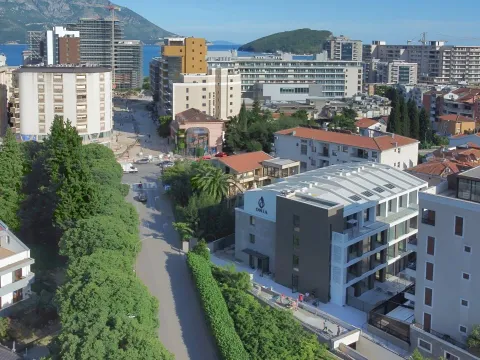 Sale, two bedroom apartment, 106m², Budva, Crna Gora - image 12
