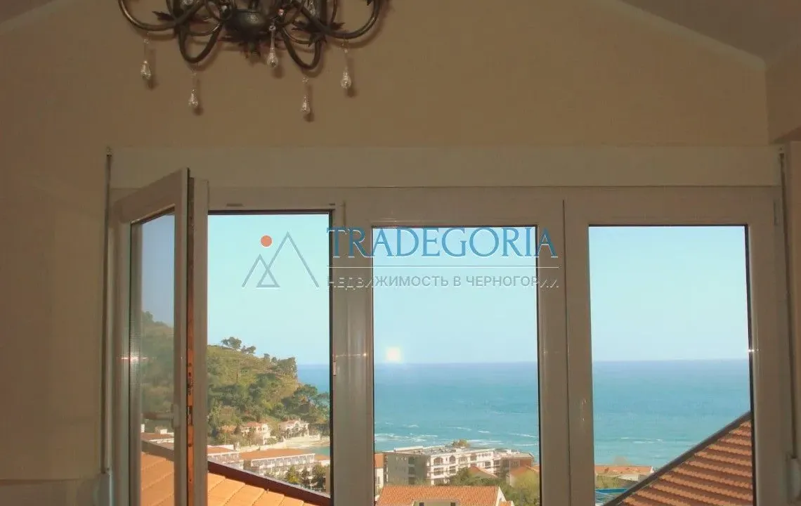 Sale, four bedroom apartment, 160m², Petrovac, Budva