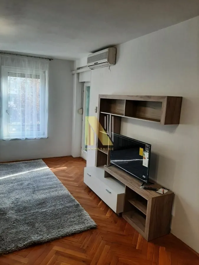 Izdavanje, dvosoban stan, 56m², Bulevar Oslobodjenja, Novi Sad Sve Podlokacije