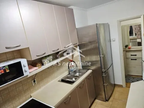 Izdavanje, trosoban stan, 85m², Slavija, Vračar Sve Podlokacije - image 9