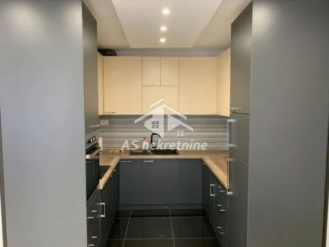 Izdavanje, stan, 72m², Vračar Sve Podlokacije, Beograd - image 6