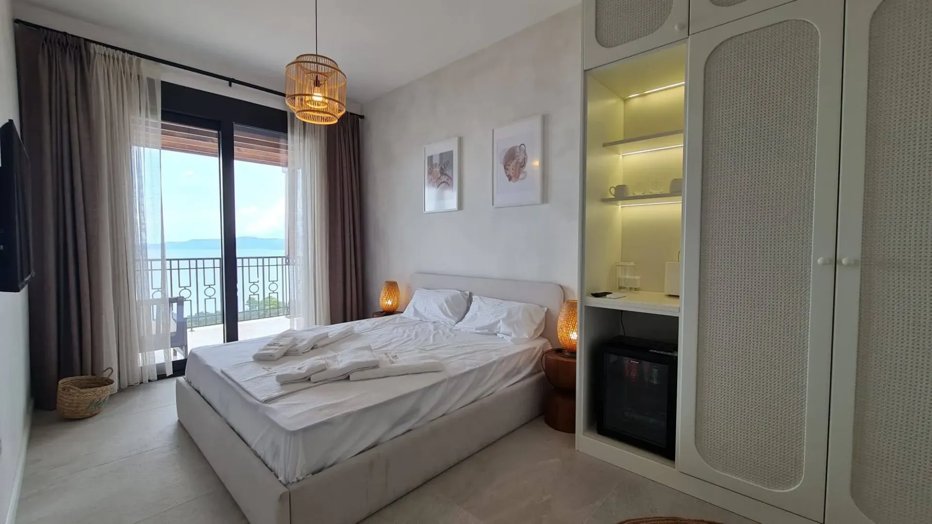 Rent, house, 300m², Reževići, Budva
