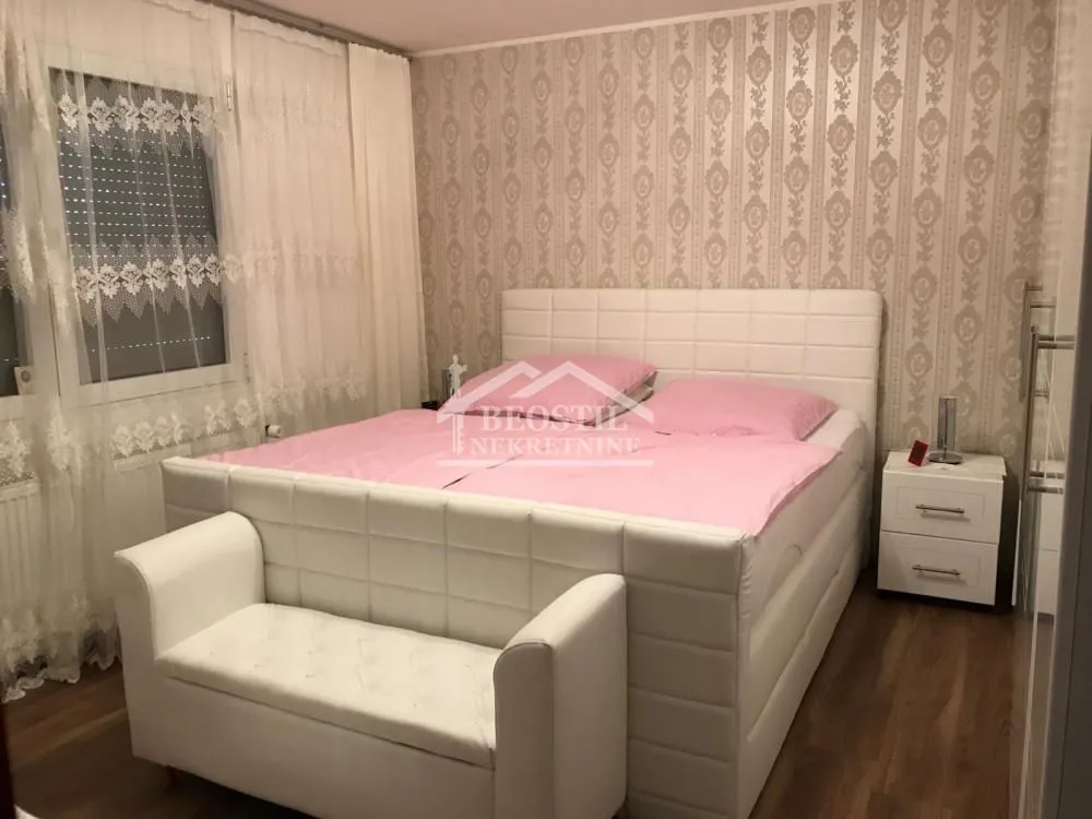 Prodaja, kuća, 418m², Carina, Smederevo