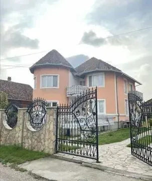 Sale, house, 277m², Batajnica, Beograd