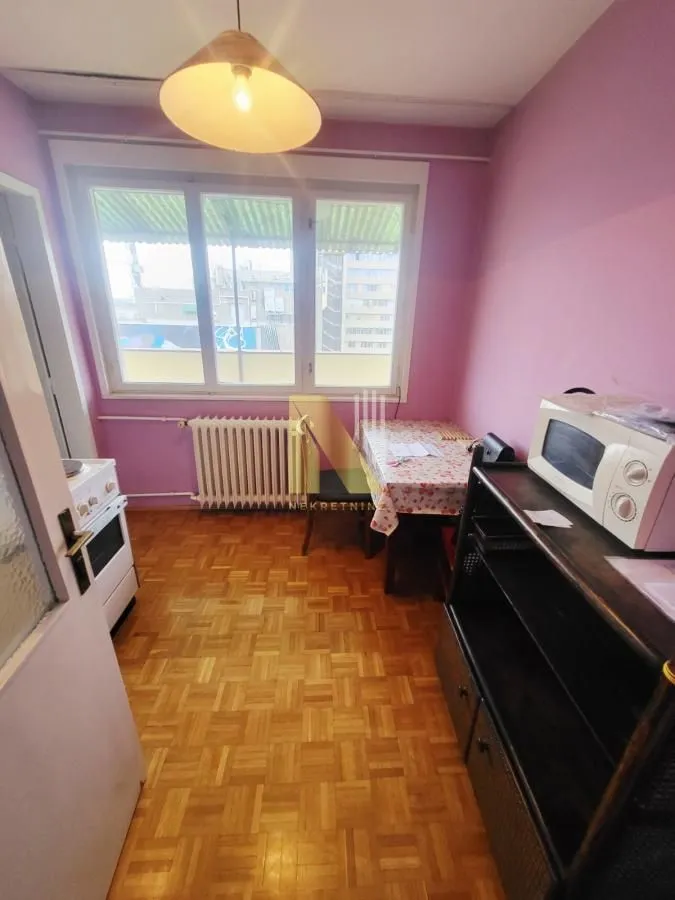 Izdavanje, dvosoban stan, 51m², Bulevar Oslobodjenja, Novi Sad Sve Podlokacije