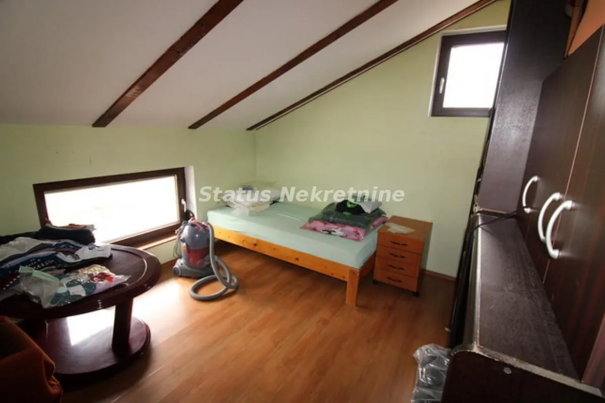 Prodaja, kuća, 230m², Adice, Novi Sad Sve Podlokacije