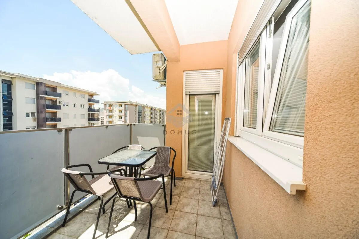 Rent, two bedroom apartment, 70m², City Kvart, Podgorica