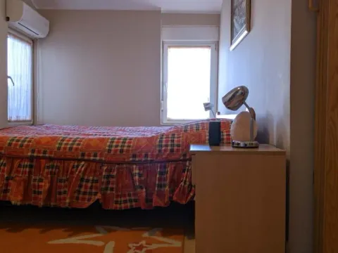 Prodaja, dvosoban stan, 80m², Stari Aerodrom, Podgorica - image 9