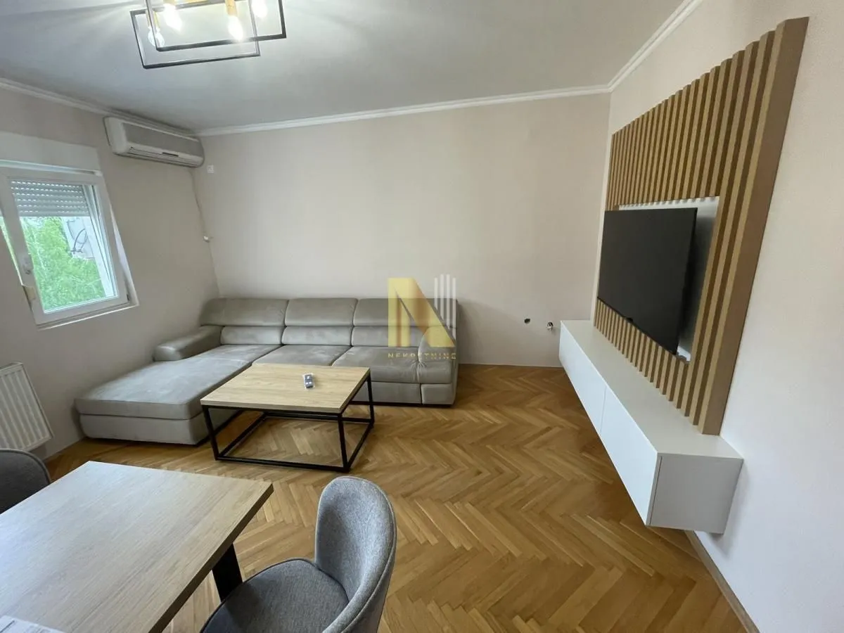 Izdavanje, dvosoban stan, 50m², Grbavica, Novi Sad Sve Podlokacije