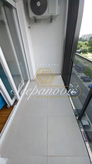 Prodaja, trosoban stan, 55m², Novo naselje, Novi Sad